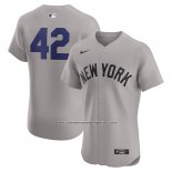 Camiseta Beisbol Hombre New York Yankees Road 2024 Jackie Robinson Day Elite Gris