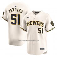 Camiseta Beisbol Hombre Milwaukee Brewers Freddy Peralta Primera Limited Crema